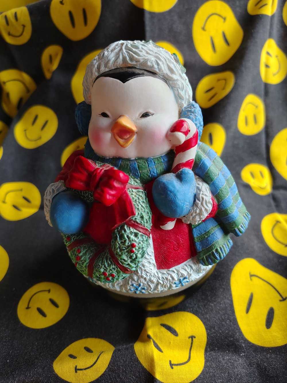1992 San Francisco Music Box Company Christmas Penguin